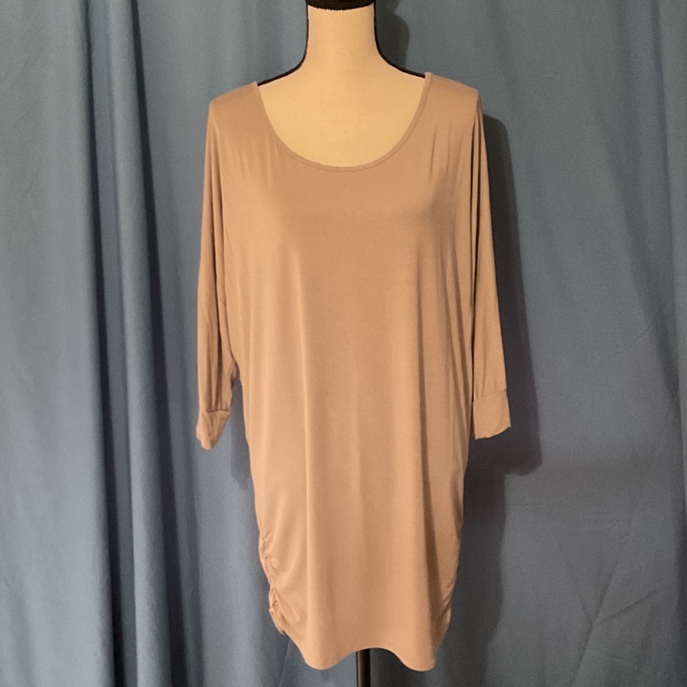 Chic Tan Women's Blouse size XXL